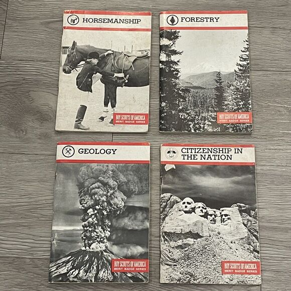 VTG Lot Of 4 Boy Scouts Of America Merit Badge Series Boys Life Handbook - Picture 2 of 11